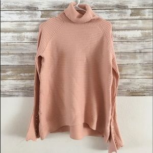 NWT/ gorgeous sweater 🧶